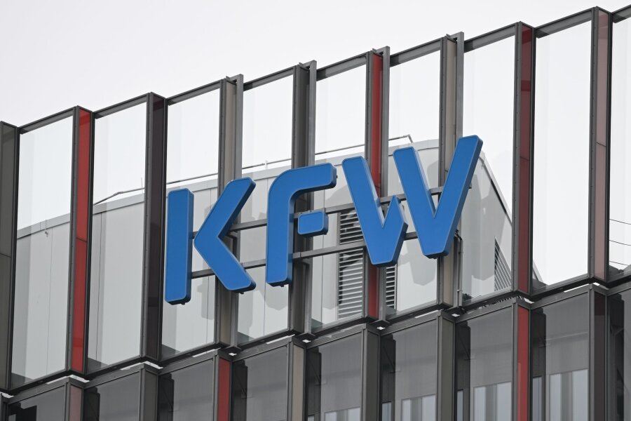 KfW verkauft Telekom-Aktien im Milliardenwert - Insgesamt erlöst die Förderbank mit dem Verkauf rund 2,43 Milliarden Euro.