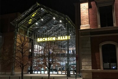 Kinder in Chemnitz ausgeraubt - Tatort Sachsenallee: Im Umfeld des Einkaufscenters wurden am Samstag Minderjährige von Minderjährigen überfallen.