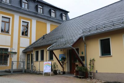 Kindergarten in Leubnitz soll umgebaut werden - Der Leubnitzer Kindergarten ist zum Teil auch im Schloss untergebracht.