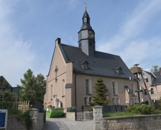 Kirchenbau liegt im Zeitplan - In der Obercrinitzer Johanniskirche wird gebaut.