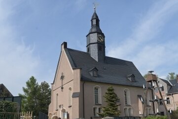 In der Obercrinitzer Johanniskirche wird gebaut.