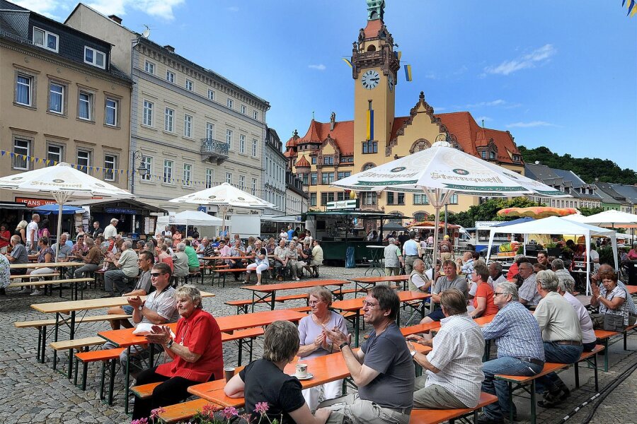 Kirchgemeinde lädt zum Fahrradtag nach Waldheim - Der Waldheimer Markt – im Foto zum Stadtfest 2023 – ist am Sonntag Startpunkt für einen Fahrradtag.