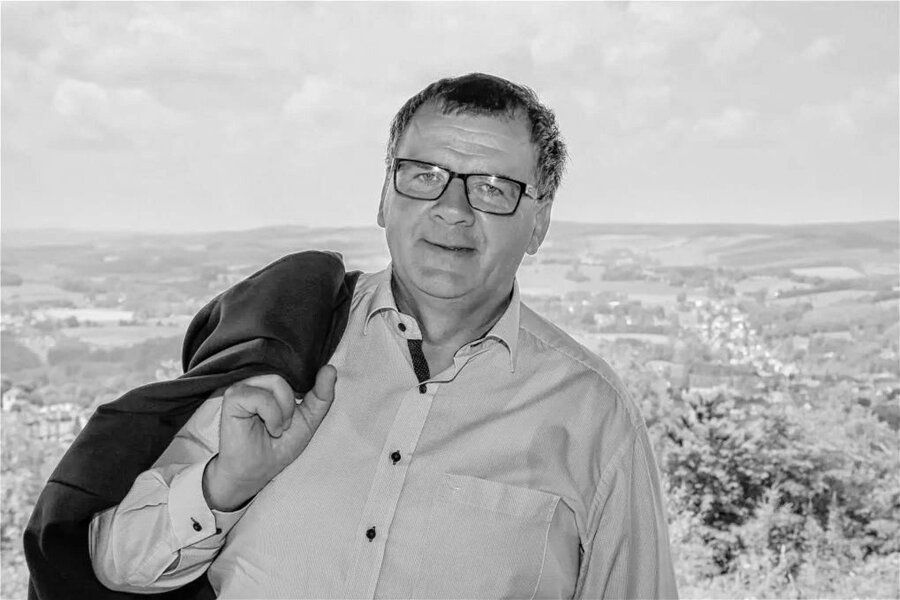 „Klaus Tischendorf war ein echter toller Typ“ - Früherer Landtagsabgeordneter mit 61 Jahren gestorben - Klaus Tischendorf bei einem Fototermin mit „Freie Presse“ im Jahr 2017. Am Donnerstag starb er unerwartet mit 61 Jahren.