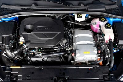 Kleinwagen-Sterben? Der MG3 beweist das Gegenteil - Der Hybridantrieb aus Vierzylinder-Benziner und E-Motor kommt im System auf 194 PS Leistung.