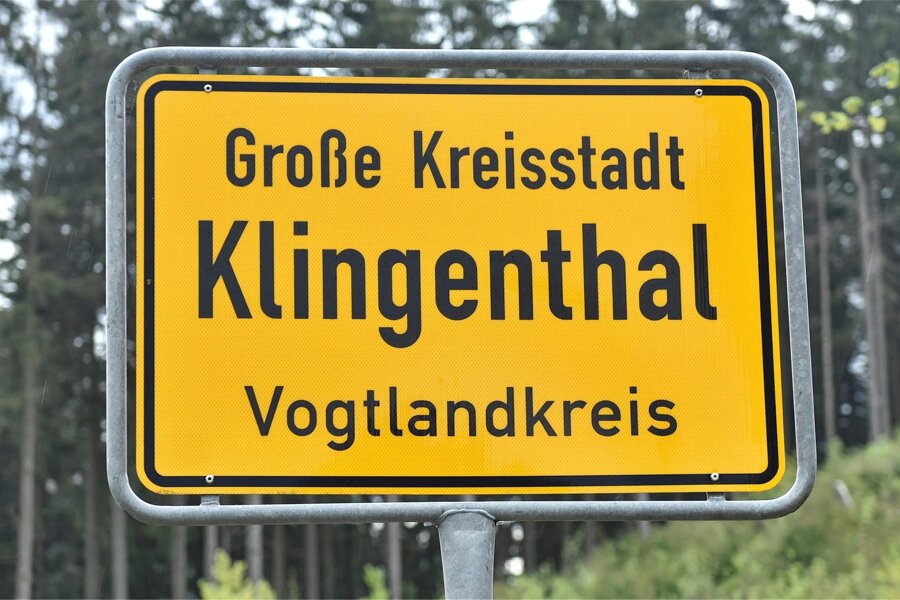 Klingenthaler Bürger pocht auf mehr Transparenz in der Kommunalpolitik - Protokolle der Sitzungen des Stadtrates der Große Kreisstadt Klingenthal gibt es nicht im Internet.