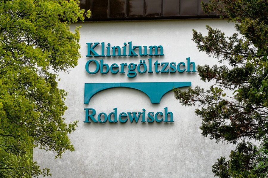 Ein Mann hatte sich dem Klinikum Obergöltzsch in Rodewisch als Helfer angeboten. Er wurde abgelehnt. Nicht einmal seine Kontaktdaten wurden aufgenommen. 