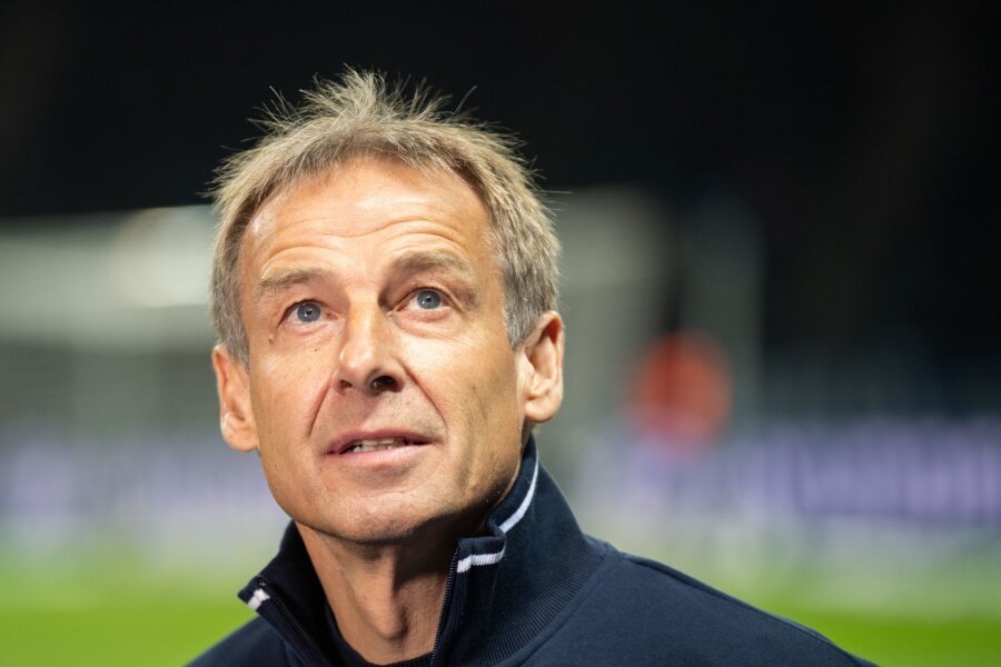 Klinsmann setzt bei Heim-EM auf DFB-Team - Für Jürgen Klinsmann gehört das DFB-Team bei der EM zu den Favoriten.