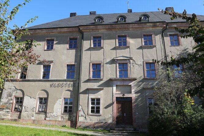Klosteramtsgebäude soll saniert und mit Leben erfüllt werden - Für das Klosteramtsgebäude in Grünhain gibt es neue Pläne. 