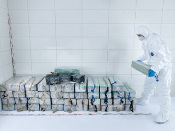 Kokainfund in Mittelsachsen größter in der Geschichte Sachsens - Ersten Informationen zufolge wurden in der Zuckerlieferung aus Kolumbien 600 Kilogramm Kokain entdeckt.