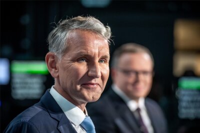 Kommentar nach dem Thüringer „TV-Duell“ von Voigt und Höcke: Warum auch Kretschmer mit Urban reden sollte - Der Thüringer AfD-Chef Björn Höcke beim „TV-Duell“ mit seinem CDU-Amtskollegen Mario Voigt.