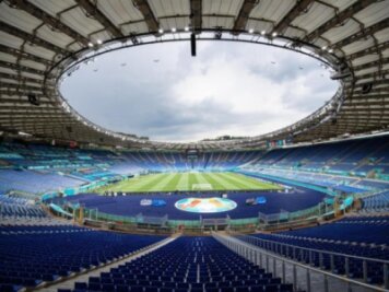Kommentar: Wo die Chance in dieser Fußball-EM liegen könnte - Im Olympiastadion von Rom eröffnen Italien und die Türkei die Fußball-EM.