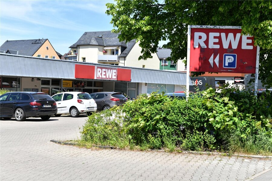 Kommentar zum Rewe-Neubau: Große Zweifel - Der Rewe-Markt Brand-Erbisdorf schließt demnächst.