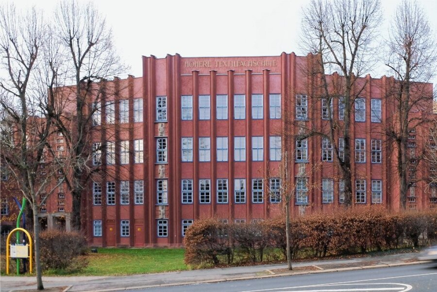 Kommt eine Kinder-Uni nach Reichenbach? - Die einstige Höhere Textilfachschule in Reichenbach. Werden hier künftig Kälte-Experten ausgebildet?