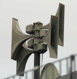 Kommunen setzen auf Sirenen mit Sprachdurchsage - Seit 2008 wird in Zwickau mit elektrischen Sirenen gewarnt, die auch Sprachübertragungen ermöglichen. 