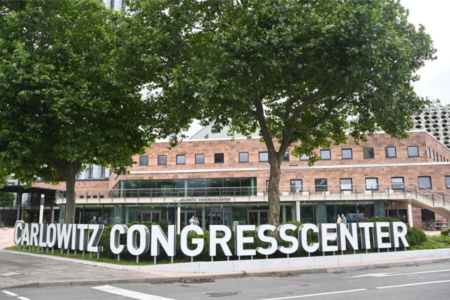 Kongress-Stadt Chemnitz: Wohin geht die Reise bis 2025? - Das Carlowitz-Congress-Center wurde im Jahr 2021 eröffnet. Seitdem steigen die Zahlen von Kongressen und Teilnehmern.