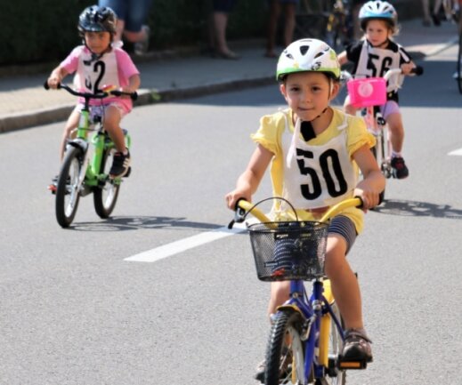 Es gehört beim Großwaltersdorfer Radrennen zur Tradition, dass auch die Jüngsten zum Wettkampf antreten. 
