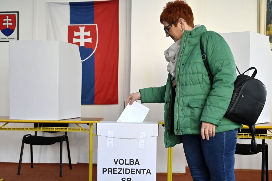 Kopf-an-Kopf-Rennen um Präsidentenamt in der Slowakei - In der Stichwahl trifft Ex-Außenminister Ivan Korcok auf den sozialdemokratischen Parlamentspräsidenten Peter Pellegrini.