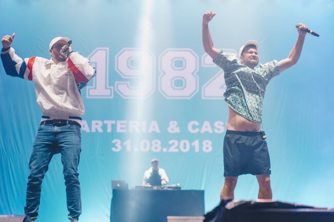 Kosmonaut-Festival Tag 1: Mit Muttizettel! - Casper (links) und Marteria kündigten als geheime Headliner des Kosmonaut-Festivals ein gemeinsames Album an.
