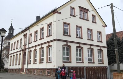 Kosten für Zettlitzer Begegnungszentrum steigen - In der einstigen Kirchschule entsteht derzeit eine Begegnungsstätte für alle Zettlitzer. 