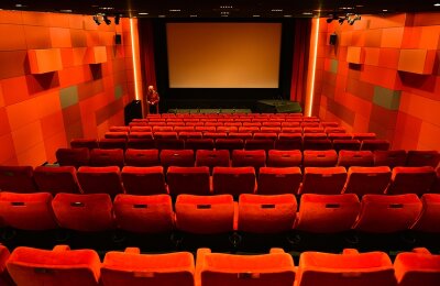 Kostenloses Kinogucken für Flüchtlingsfamilien in Freiberg - 