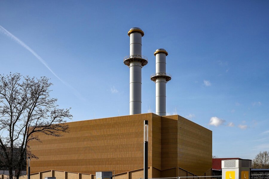 Kraftwerke als Lückenfüller - Das neue Heizkraftwerk Süd (Luftaufnahme mit Drohne) in Leipzig ist das erste zertifizierte Wasserstoffkraftwerk Deutschlands. Es wurde erst kürzlich in Betrieb genommen.