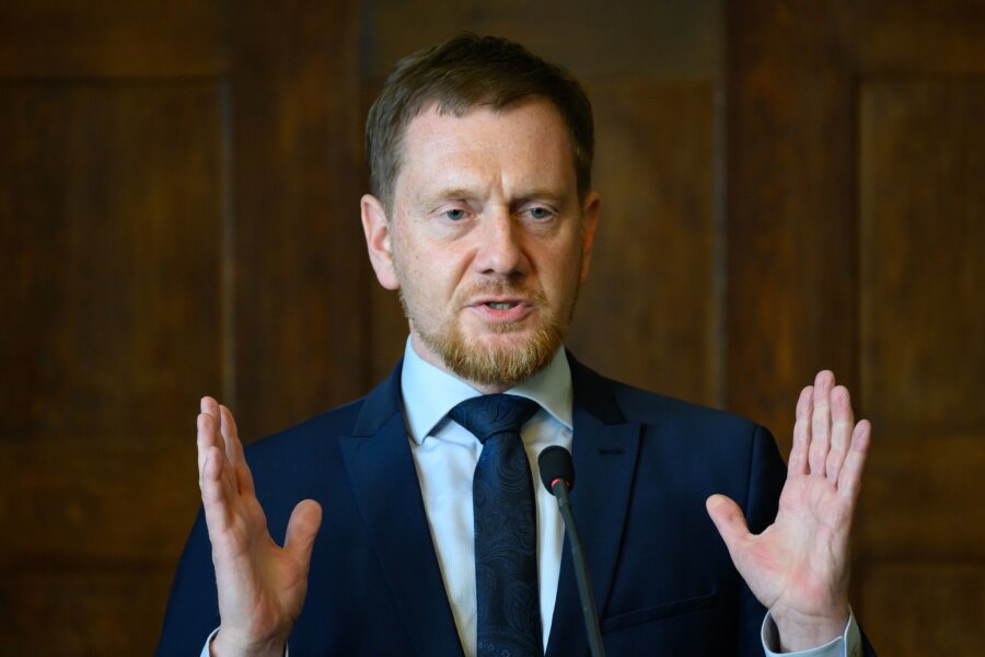 Kretschmer fordert Abschiebung mehrfach Straffälliger ab 18 - Sachsens Ministerpräsident Michael Kretschmer spricht.