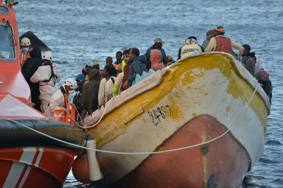 Kreuzfahrtschiff rettet vor Kanaren fast 70 Migranten - Die atlantische Migrationsroute gilt als eine der gefährlichsten der Welt (Archivbild).