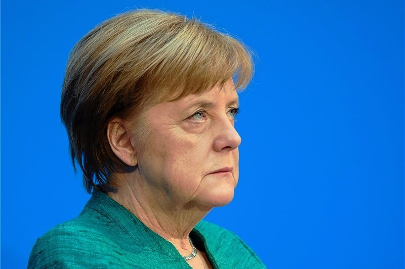 Kritiker fordern von Merkel echte personelle Erneuerung - Einst war sie unumstritten in ihrer Partei: Bundeskanzlerin Angela Merkel (CDU). Doch spätestens seit den Koalitionsverhandlungen von CDU, CSU und SPD hat sich das geändert.