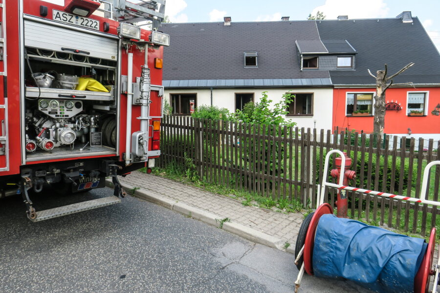 Küchenbrand in Grünhain - Drei Verletzte - 