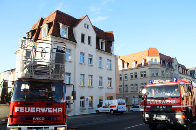 Küchenbrand sorgt für Straßensperrung - Am Mittwochmorgen sorgte ein Küchenbrand in Freiberg für eine kurzzeitige Sperrung der Dresdner Straße.