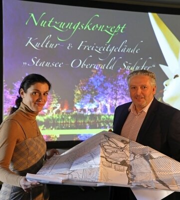 Kultur-Erlebniswelt am Stausee geplant - Ina Klemm und Dirk Grünig stellen ihr Stausee-Projekt vor.
