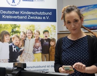 Kummer-E-Mail bleibt nicht ohne Antwort - Ellen Geißler ist seit 2019 beim Zwickauer Kinderschutzbund ehrenamtlich tätig. Seit dem Herbst 2021 führt sie auch Onlineberatungen durch. 
