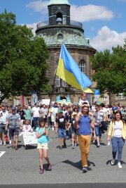 Kundgebung gegen den Krieg in der Ukraine - Die Ukraine-Demo startete Samstagmittag auf dem Platz der Völkerfreundschaft. 