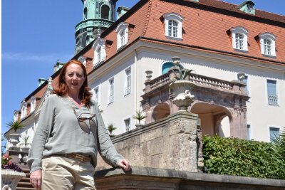 Kurz vor der Wiederöffnung: Das ist zurzeit in Schloss Lichtenwalde los - Patrizia Meyn ist Geschäftsführerin der Schlossbetriebe. Zu Ostern will sie in Lichtenwalde die neue, interaktive Sterntaler-Ausstellung eröffnen.