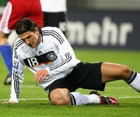 Löw spricht Gomez das Vertrauen aus - Mario Gomez spielt auch gegen Wales