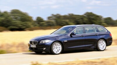 Lademeister für die Schönheitskonkurrenz - 
              <p class="artikelinhalt">Ab dem 18. September steht der neue BMW 5er-Touring beim Händler. </p>
            