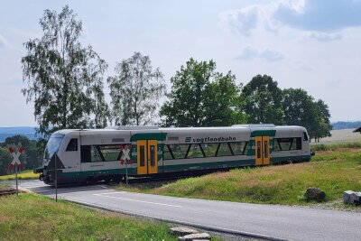Länderbahn künftig im Mitteldeutschen S-Bahn-Netz unterwegs - Die Länderbahn, zu der auch die Vogtlandbahn gehört, fährt künftig auch im Raum Leipzig/Halle.