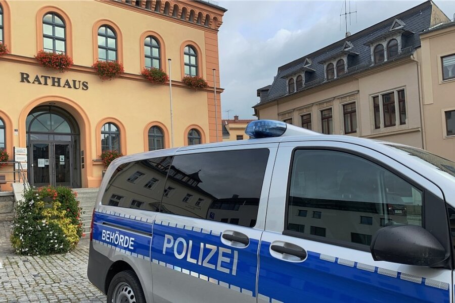 Lärm, Müll, Hundekot: Reichenbacher Ordnungsamt bietet künftig mobile Sprechstunde - In diesem Polizei-Behörden-Bus finden die Sprechstunden statt.