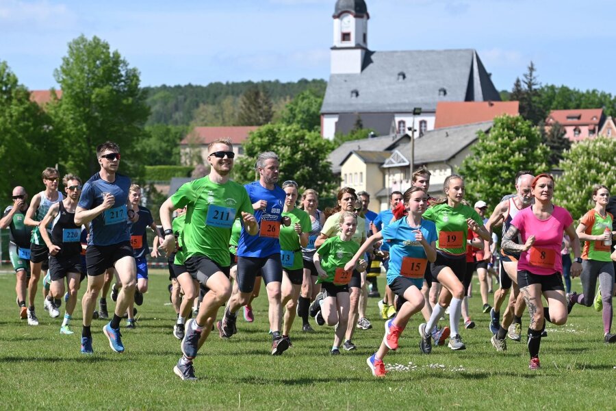 Läufer rennen in Wechselburg um Cup-Punkte - Am ersten Samstag im Mai ist meist Trimm-Trab-Zeit: Der Lauf gehört als einziger der Mittweidaer Region zum Sparkassen-Laufcup. Online-Anmeldungen sind bis Donnerstag möglich.