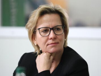 Land bezahlt ab August an jeder Oberschule einen Sozialarbeiter - Barbara Klepsch - Sozialministerin