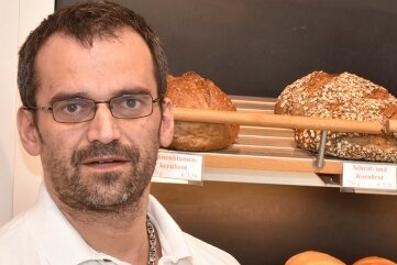 Landbäckerei: Große Party zum Jubiläum - Vor 20 Jahren hat Frank Behrendt seine Landbäckerei in Zwota eröffnet. 