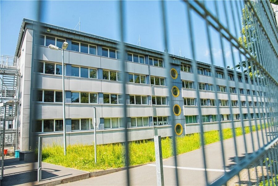 Landesdirektion nutzt Notplätze: Wie das Flüchtlingsheim in Schneeberg ausgelastet ist - Die Erstaufnahmeeinrichtung für Flüchtlinge in Schneeberg.