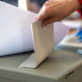 Landratswahl: Ansturm auf Briefwahlunterlagen - Am 12. Juni wählen auch Plauener den neuen Landrat oder die neue Landrätin des Vogtlandkreises. 