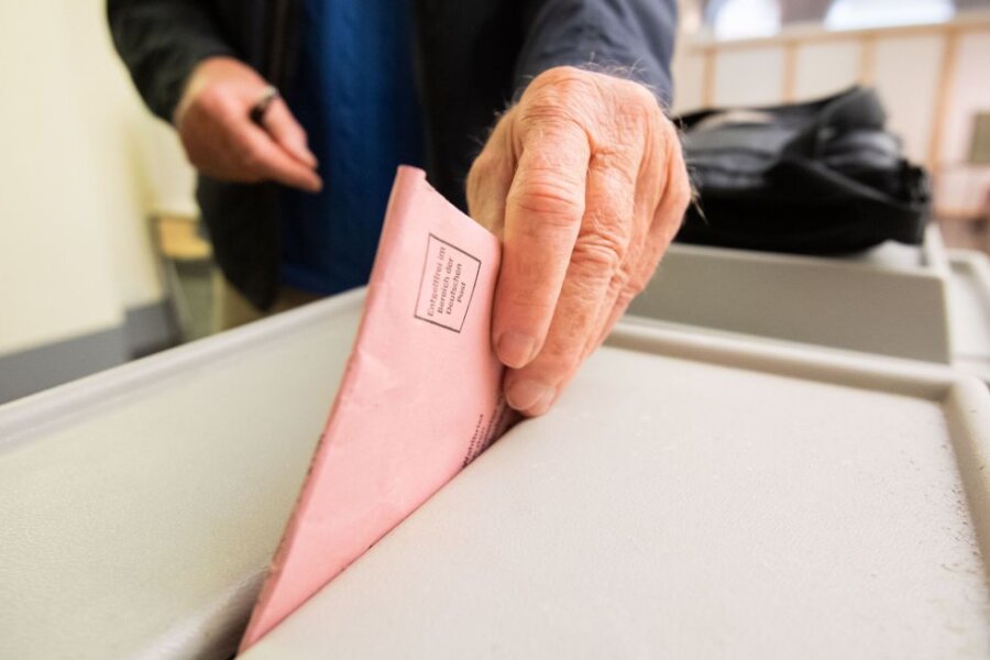 Bei den Landratswahlen in Südwestsachsen steht am Sonntag der 2. Wahlgang an.