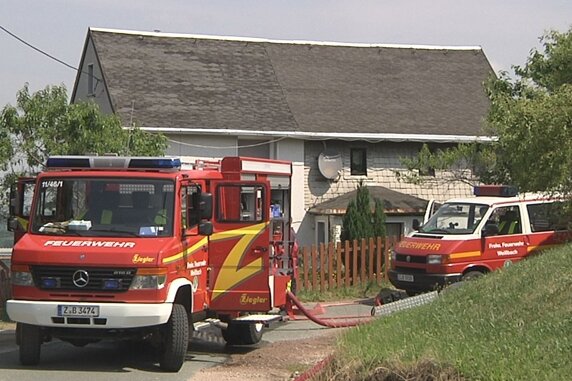 Langenweißbach: Brand im Haus des Bürgermeisters - Im Wohnhaus des Bürgermeisters von Langenweißbach, Jens Wächtler, hat es am Mittwochvormittag gebrannt.