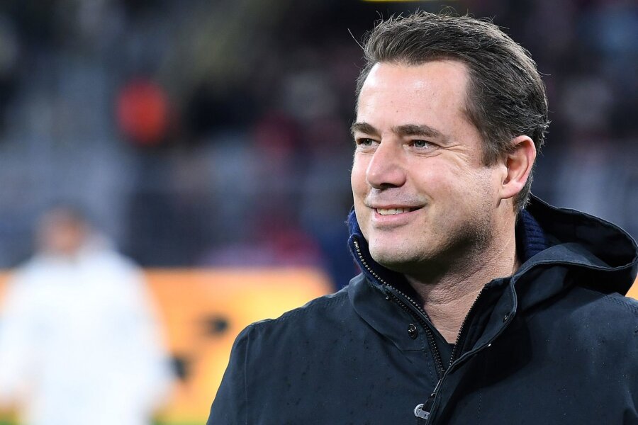 "Lars packt das" - Viel Kredit für neuen BVB-Chef Ricken - Lars Ricken wird vom 1. Mai an Geschäftsführer Sport bei Borussia Dortmund und übernimmt damit einen Teil der bisherigen Aufgaben von Hans-Joachim Watzke.