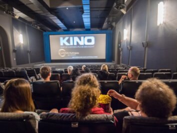 Laufen Netflix & Co. Kinos den Rang ab? - Das Union Filmtheater in Schneeberg. Betreiberin Katharina Repp beklagt Preissteigerungen und Personalmangel, denkt aber dennoch positiv in die Zukunft. 