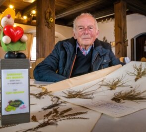 Lebenslanges Engagement für die Botanik - Kurt Baldauf wurde in Pockau mit dem Ehrenamtspreis des Erzgebirgskreises im Monat März ausgezeichnet. 