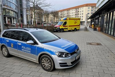Leblose Person am Wall gefunden: Chemnitzer Polizei geht aktuell nicht von einem Verbrechen aus - Am Freitagmorgen wurde in der Chemnitzer Innenstadt eine leblose Person gefunden.