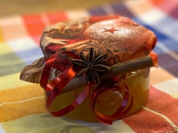 Leckere Geschenk-Idee: Bratapfel-Marmelade selber herstellen - Inspiration für die Adventszeit: Bratapfelmarmelade